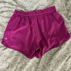 Lululemon Ripened Raspberry Hotty Hot shorts